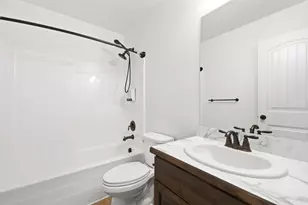 2102 E 1820 S, Vernal, UT 84078 - Photo 11