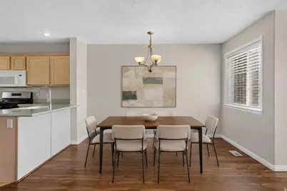 1305 S Alpine Way E, Provo, UT 84606 - Photo 17
