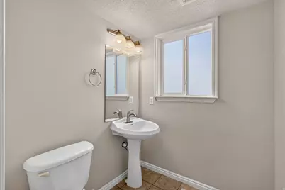 1305 S Alpine Way E, Provo, UT 84606 - Photo 25