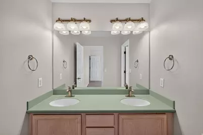 1305 S Alpine Way E, Provo, UT 84606 - Photo 33