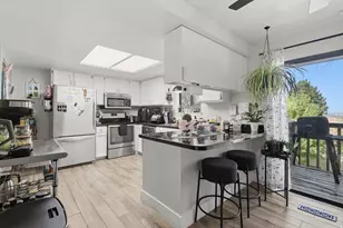7265 S 1950 E, Cottonwood Heights, UT 84121 - Photo 7