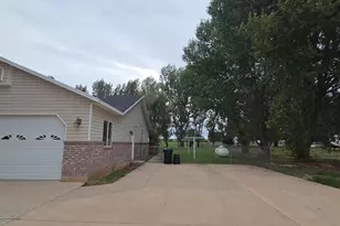1045 N 2700 W, Roosevelt, UT 84066 - Photo 3