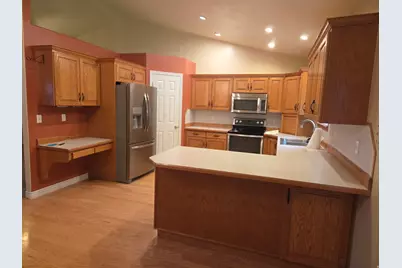 1045 N 2700 W, Roosevelt, UT 84066 - Photo 7