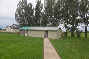 1045 N 2700 W, Roosevelt, UT 84066 - Photo 21