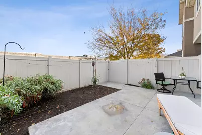 908 Halstead Dr N, North Salt Lake, UT 84054 - Photo 25