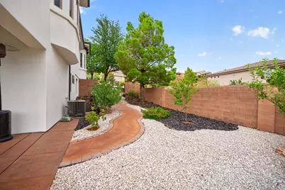 2093 N Lone Rock Dr, Saint George, UT 84770 - Photo 41