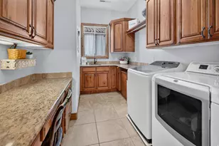 2093 N Lone Rock Dr, Saint George, UT 84770 - Photo 19
