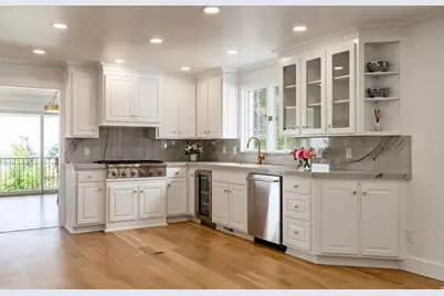 325 N Federal Heights Cir, Salt Lake City, UT 84103 - Photo 19