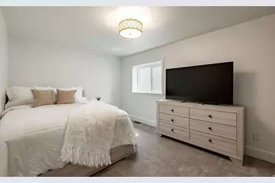 325 N Federal Heights Cir, Salt Lake City, UT 84103 - Photo 47