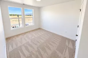 931 W Halvorsen Parkway, Saratoga Springs, UT 84045 - Photo 21