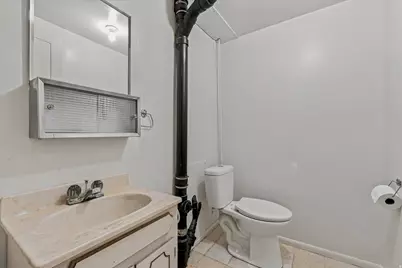 9855 S Sunflower Ln E, Sandy, UT 84094 - Photo 21