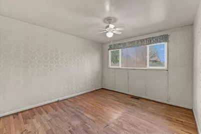 9855 S Sunflower Ln E, Sandy, UT 84094 - Photo 15