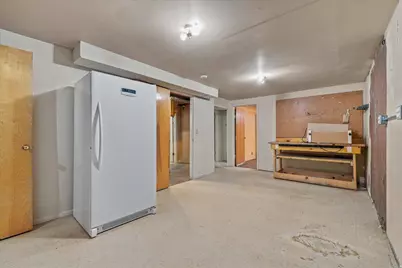 9855 S Sunflower Ln E, Sandy, UT 84094 - Photo 27