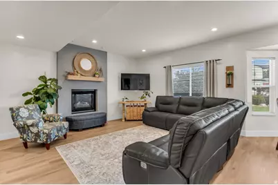 188 E Centennial Cv, Lehi, UT 84043 - Photo 15