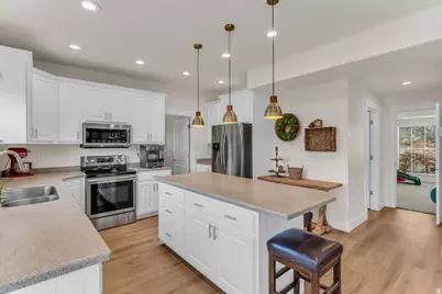 188 E Centennial Cv, Lehi, UT 84043 - Photo 19