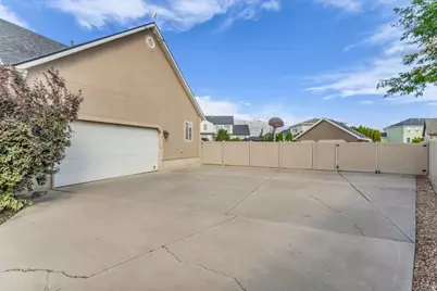 188 E Centennial Cv, Lehi, UT 84043 - Photo 59