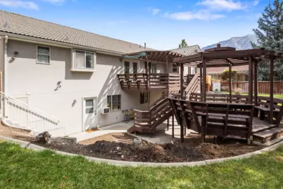 1042 E Center St, Orem, UT 84097 - Photo 29