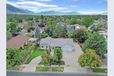 1042 E Center St, Orem, UT 84097 - Photo 33