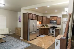 1008 N Shepard Crk Pkwy, Farmington, UT 84025 - Photo 7