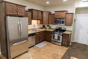 1008 N Shepard Crk Pkwy, Farmington, UT 84025 - Photo 11