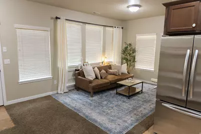 1008 N Shepard Creek Pkwy #9, Farmington, UT 84025 - Photo 5