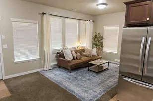 1008 N Shepard Crk Pkwy, Farmington, UT 84025 - Photo 5