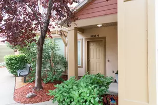 1008 N Shepard Crk Pkwy, Farmington, UT 84025 - Photo 1
