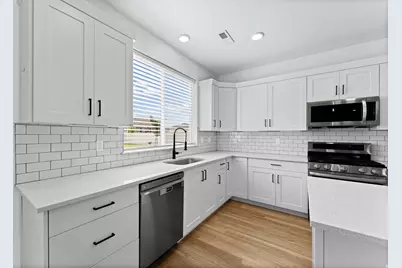 1312 E 425 S, Hyrum, UT 84319 - Photo 7
