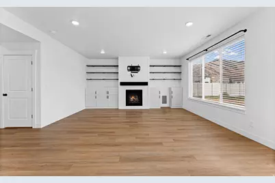 1312 E 425 S, Hyrum, UT 84319 - Photo 17