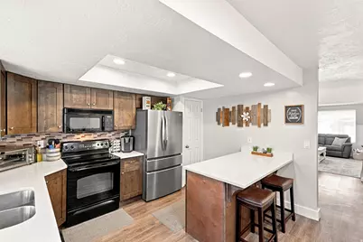 1018 E 5625 S, South Ogden, UT 84405 - Photo 9