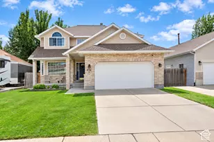 236 E Ashbrook Circle, Midvale, UT 84047 - Photo 3