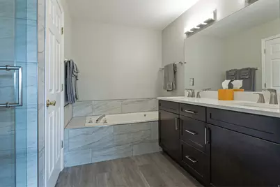 236 E Ashbrook Cir, Midvale, UT 84047 - Photo 19