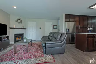 236 E Ashbrook Circle, Midvale, UT 84047 - Photo 15