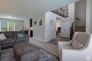 236 E Ashbrook Circle, Midvale, UT 84047 - Photo 9