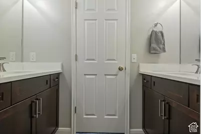 236 E Ashbrook Cir, Midvale, UT 84047 - Photo 25