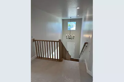 811 E 350 N #2, Salem, UT 84653 - Photo 3