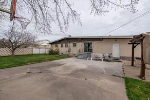 4963 S 2275 W, Roy, UT 84067 - Photo 23