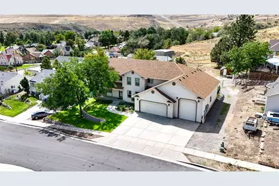 10162 S Solstice View Dr W, Copperton, UT 84006 - Photo 3
