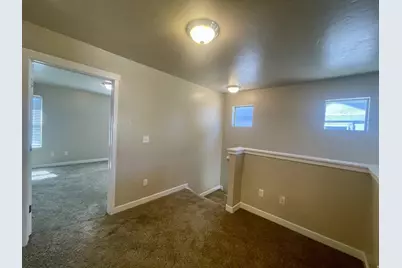2581 W Cottonwood Dr, Lehi, UT 84048 - Photo 15