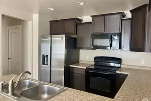 2581 W Cottonwood Dr, Lehi, UT 84043 - Photo 7
