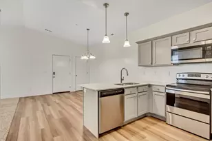 563 N 360 W, Vineyard, UT 84059 - Photo 5