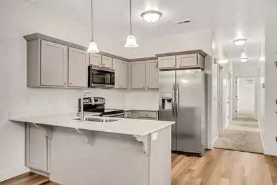 563 N 360 W, Vineyard, UT 84059 - Photo 3