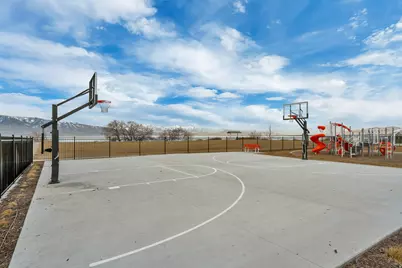 563 N 360 W, Vineyard, UT 84059 - Photo 31
