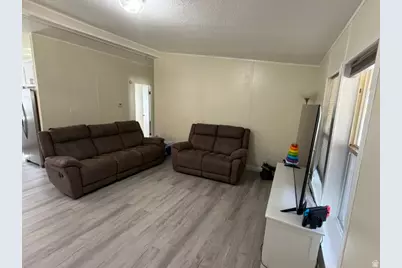 300 E 600 S, Roosevelt, UT 84066 - Photo 3