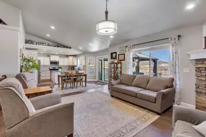 322 W Lariat Blvd, Saratoga Springs, UT 84045 - Photo 7
