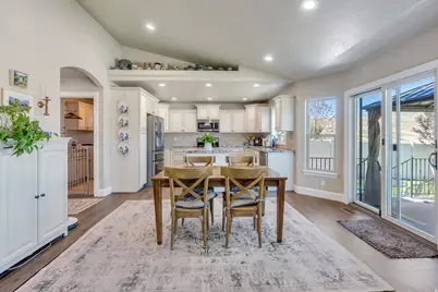 322 W Lariat Blvd, Saratoga Springs, UT 84045 - Photo 9