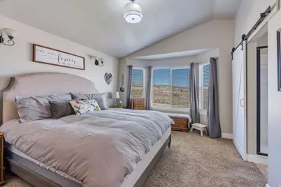 322 W Lariat Blvd, Saratoga Springs, UT 84045 - Photo 17