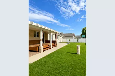 8672 S McGinnis Ln, West Jordan, UT 84081 - Photo 7