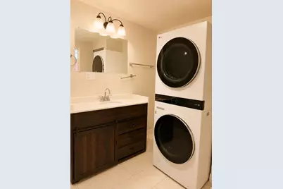 8672 S McGinnis Ln, West Jordan, UT 84081 - Photo 25