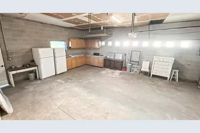 933 W 2300 N, Clinton, UT 84015 - Photo 33